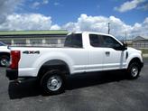 Thumbnail of 2017 Oxford White Ford F-250