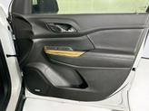 Thumbnail of 2019 White Frost Tricoat GMC Acadia