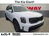 Photo of 2025 Glacial White Pearl Kia Telluride