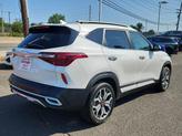 Thumbnail of 2023 Snow White Pearl Kia Seltos