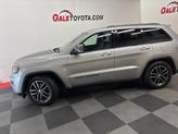 Thumbnail of 2017 Billet Silver Metallic Clearcoat Jeep Grand Cherokee
