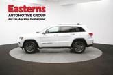Thumbnail of 2019 Bright White Clearcoat Jeep Grand Cherokee
