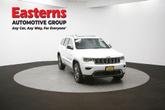 Thumbnail of 2019 Bright White Clearcoat Jeep Grand Cherokee