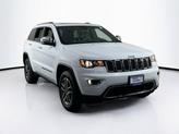 Thumbnail of 2022 Bright White Clearcoat Jeep Grand Cherokee