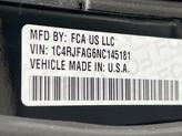 Thumbnail of 2022 Diamond Black Crystal Pearlcoat Jeep Grand Cherokee