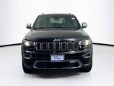 Thumbnail of 2022 Diamond Black Crystal Pearlcoat Jeep Grand Cherokee