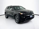 Thumbnail of 2022 Diamond Black Crystal Pearlcoat Jeep Grand Cherokee