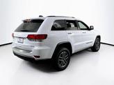 Thumbnail of 2022 Bright White Clearcoat Jeep Grand Cherokee