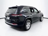 Thumbnail of 2022 Diamond Black Crystal Pearlcoat Jeep Grand Cherokee