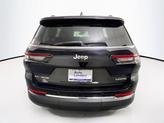 Thumbnail of 2021 Diamond Black Crystal Pearlcoat Jeep Grand Cherokee L