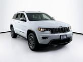 Thumbnail of 2022 Bright White Clearcoat Jeep Grand Cherokee