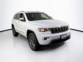Thumbnail of 2022 Bright White Clearcoat Jeep Grand Cherokee