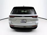 Thumbnail of 2022 Bright White Clearcoat Jeep Grand Cherokee