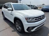 Thumbnail of 2019 Pure White Volkswagen Atlas
