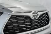 Thumbnail of 2023 Celestial Silver Toyota Highlander