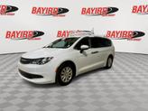 Thumbnail of 2020 Bright White Clearcoat Chrysler Voyager