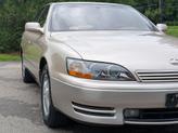 Thumbnail of 1995 Gold Lexus ES 300