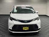 Thumbnail of 2024 Ice Cap Toyota Sienna
