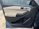 Thumbnail of 2020 BLUE METALLIC Ford Explorer