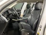 Thumbnail of 2022 Mineral White Metallic BMW X7