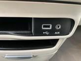 Thumbnail of 2017 Bright White Clearcoat Chrysler Pacifica