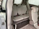 Thumbnail of 2017 Bright White Clearcoat Chrysler Pacifica