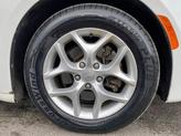 Thumbnail of 2017 Bright White Clearcoat Chrysler Pacifica