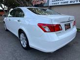Thumbnail of 2007 White Lexus ES 350