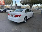 Thumbnail of 2007 White Lexus ES 350