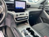 Thumbnail of 2021 Oxford White Ford Explorer
