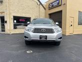 Thumbnail of 2009 Classic Silver Metallic Toyota Highlander