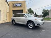 Thumbnail of 2009 Classic Silver Metallic Toyota Highlander