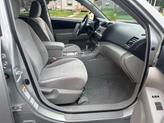 Thumbnail of 2009 Classic Silver Metallic Toyota Highlander
