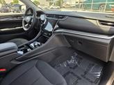 Thumbnail of 2023 Diamond Black Jeep Grand Cherokee L