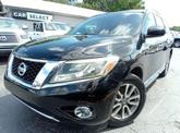 Photo of 2014 Super Black Nissan Pathfinder