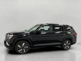 Thumbnail of 2025 Deep Black Pearl Effect Volkswagen Atlas