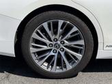 Thumbnail of 2021 Eminent White Pearl Lexus ES 300h