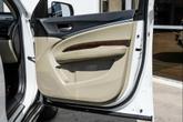 Thumbnail of 2017 White Diamond Pearl Acura MDX