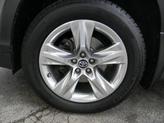 Thumbnail of 2017 Alumina Jade Metallic Toyota Highlander