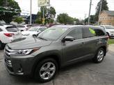 Thumbnail of 2017 Alumina Jade Metallic Toyota Highlander