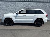 Photo of 2020 Bright White Clearcoat Jeep Grand Cherokee