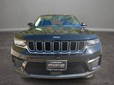 Thumbnail of 2023 Diamond Black Crystal Pearlcoat Jeep Grand Cherokee