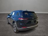 Thumbnail of 2023 Diamond Black Crystal Pearlcoat Jeep Grand Cherokee
