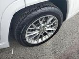 Thumbnail of 2023 Bright White Clearcoat Jeep Grand Cherokee L