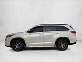 Thumbnail of 2018 Blizzard Pearl Toyota Highlander