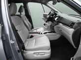 Thumbnail of 2022 Lunar Silver Metallic Honda Pilot