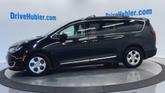 Thumbnail of 2017 Brilliant Black Crystal Pearlcoat Chrysler Pacifica