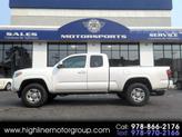 Photo of 2022 White Toyota Tacoma