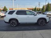 Thumbnail of 2025 Lunar Silver Metallic Honda Pilot