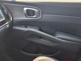 Thumbnail of 2024 Glacial White Pearl Kia Sorento